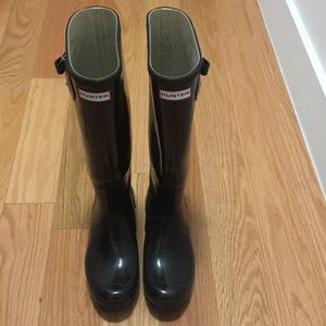 Black Original Gloss Hunter Boots size 8 US/39 EU
